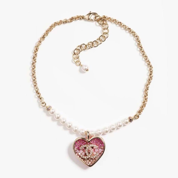 Chanel Women Pendant Necklace in Metal Glass Pearls & Strass (1)