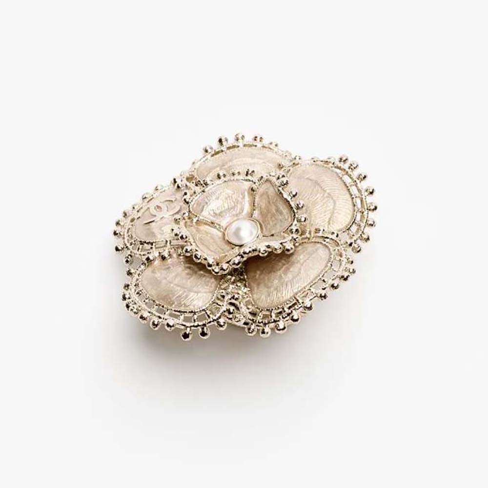 Chanel Women Ring in Metal and Glass Pearls