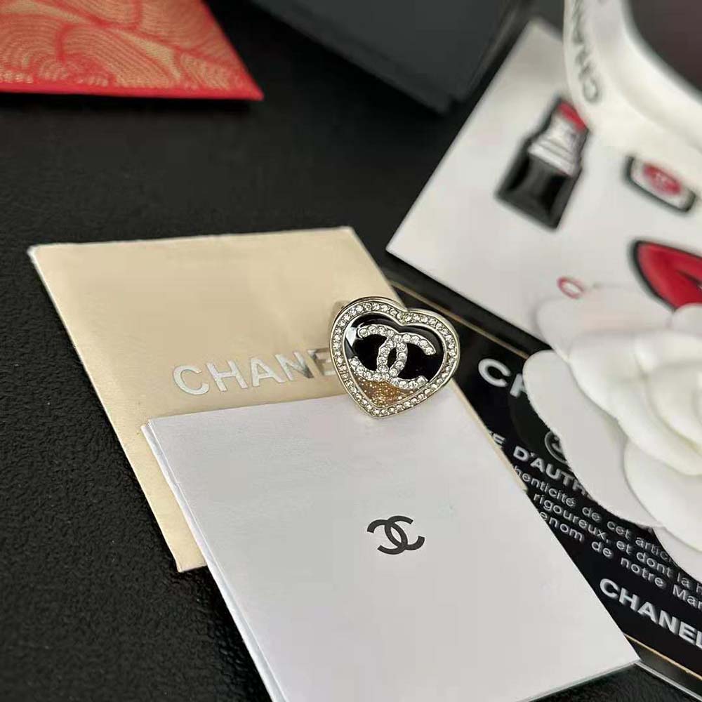 Chanel Women Ring in Metal and Strass (2)