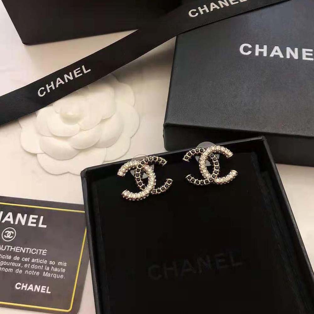 Chanel Women Stud Earrings in Metal and Strass (2)