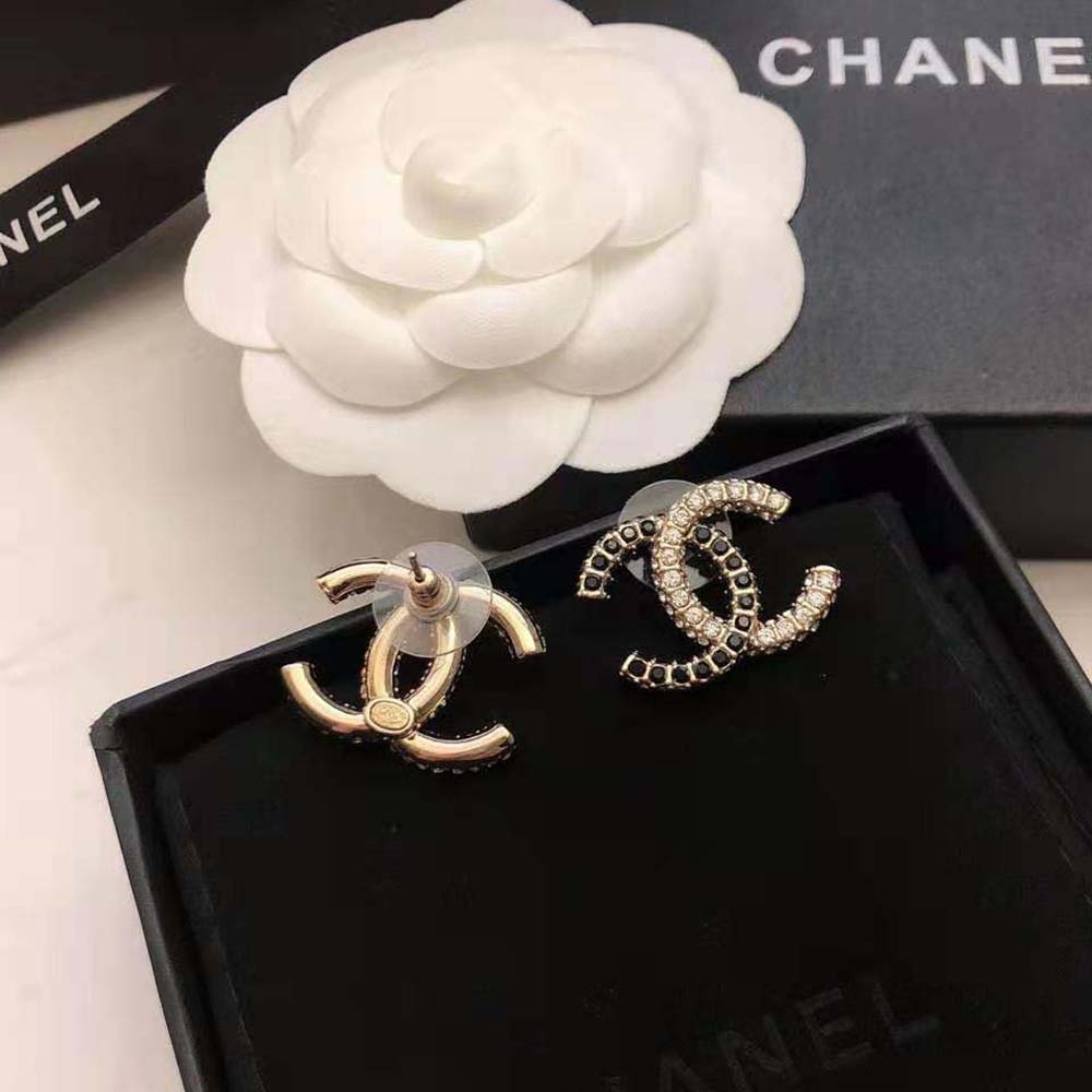 Chanel Women Stud Earrings in Metal and Strass (3)