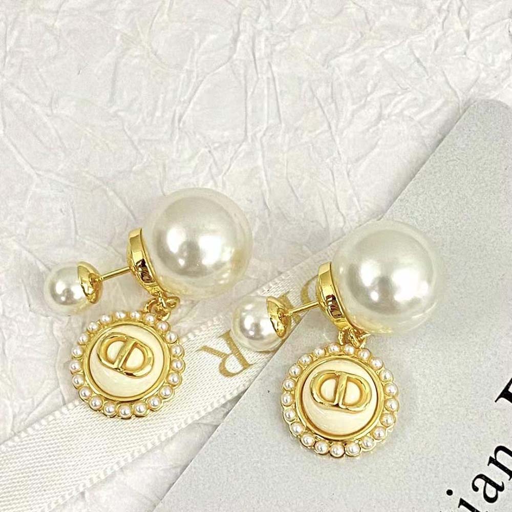 Dior Women Tribales Earrings Gold-Finish Metal with White Resin Pearls and Latte Glass (2)