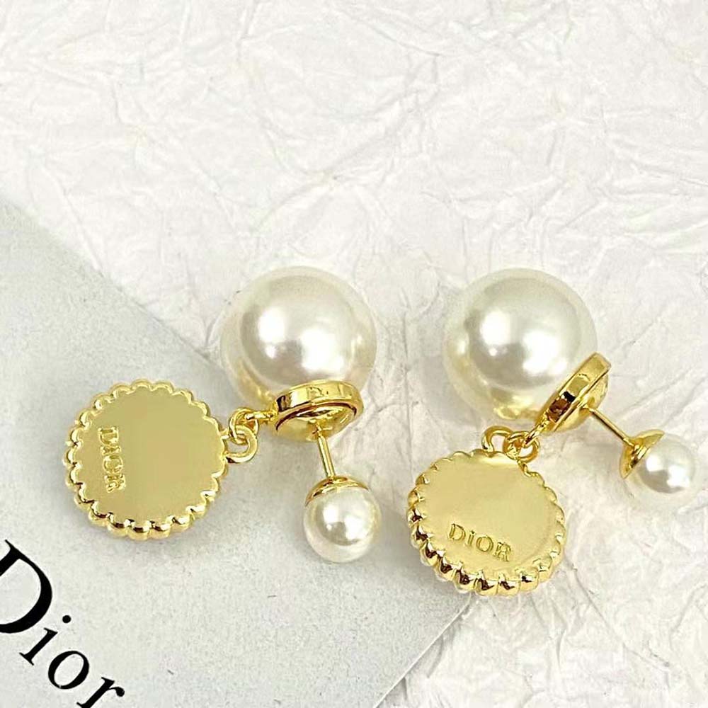 Dior Women Tribales Earrings Gold-Finish Metal with White Resin Pearls and Latte Glass (7)
