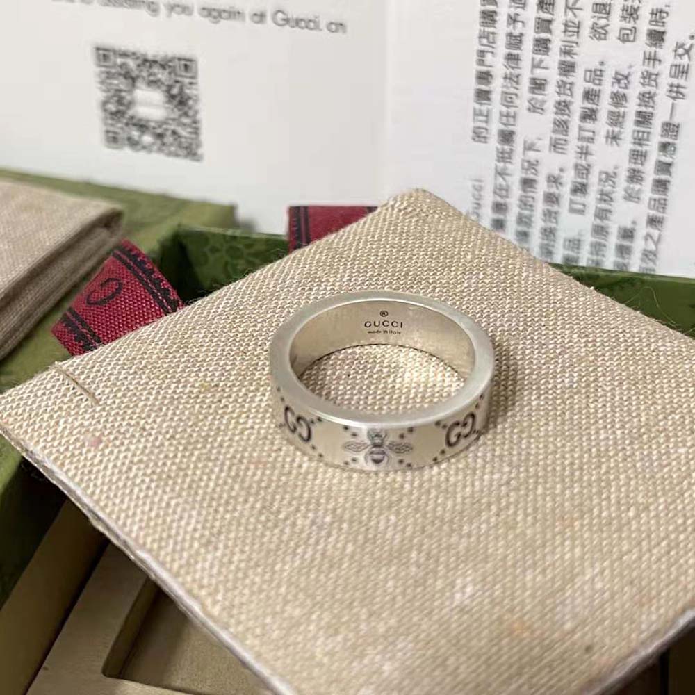 Gucci Women GG and Bee Engraved Ring (7)