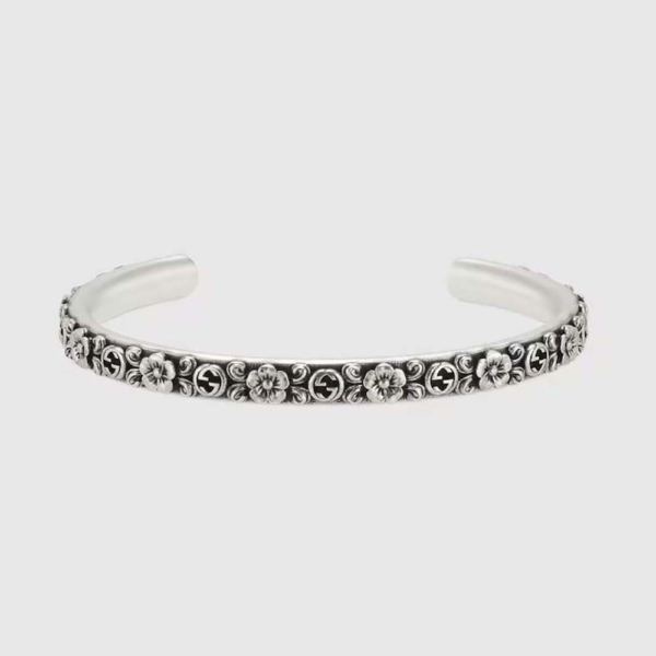 Gucci Women Interlocking G Cuff with Flowers (1)