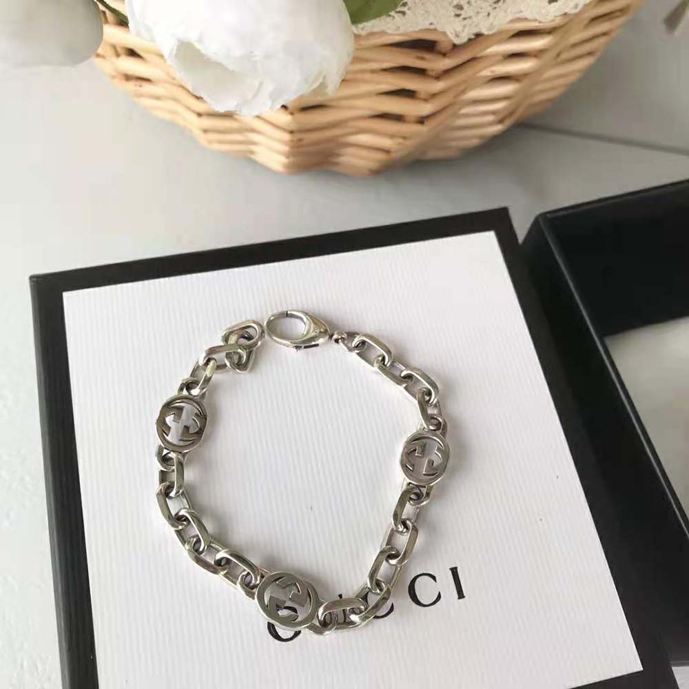 Gucci Women Silver Bracelet with Interlocking G (3)