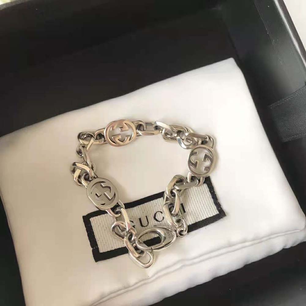 Gucci Women Silver Bracelet with Interlocking G (4)