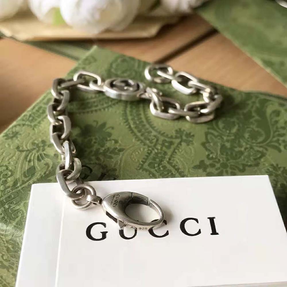 Gucci Women Silver Bracelet with Interlocking G (7)