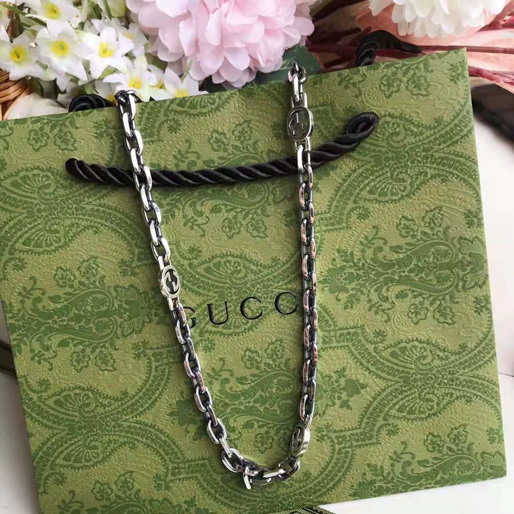 Gucci Women Silver Necklace with Interlocking G (6)