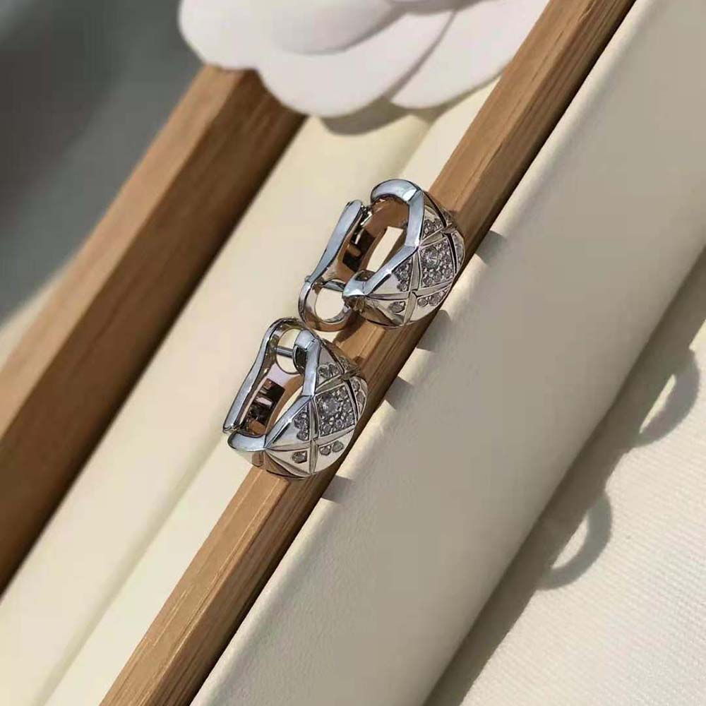 Chanel Women Coco Crush Earrings in 18K White Gold (5)
