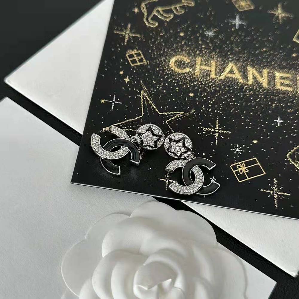 Chanel Women Pendant Earrings in Metal and Strass (3)