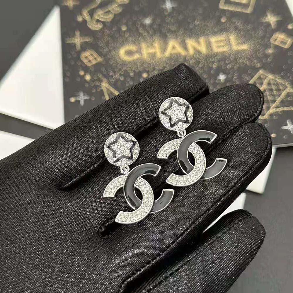 Chanel Women Pendant Earrings in Metal and Strass (4)
