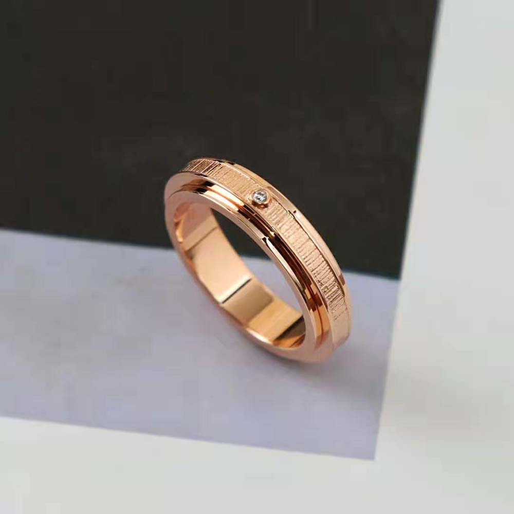 Piaget Women Possession Decor Palace Ring in 18K Rose Gold (3)