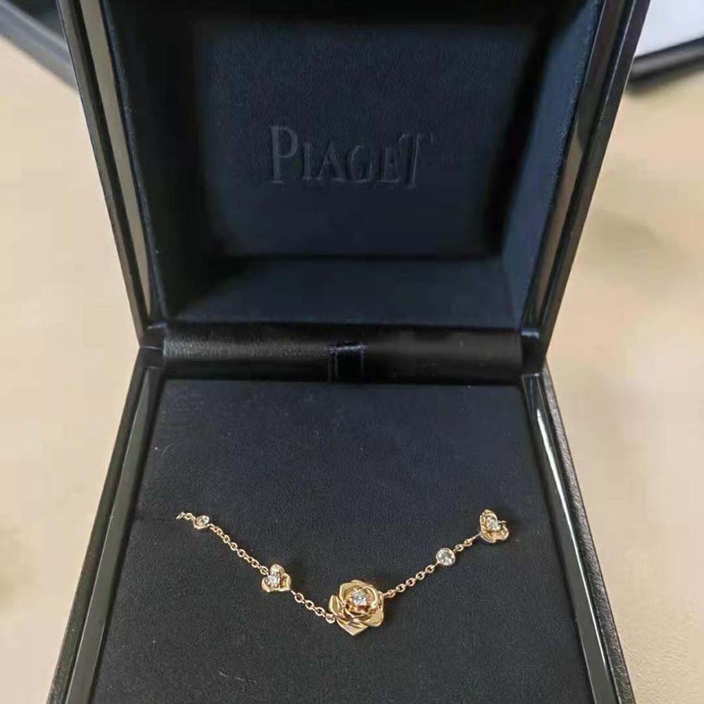 Piaget Women Rose Bracelet in 18K Rose Gold (2)