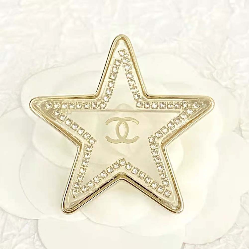Chanel Women Brooch in Metal Resin and Diamantés (2)