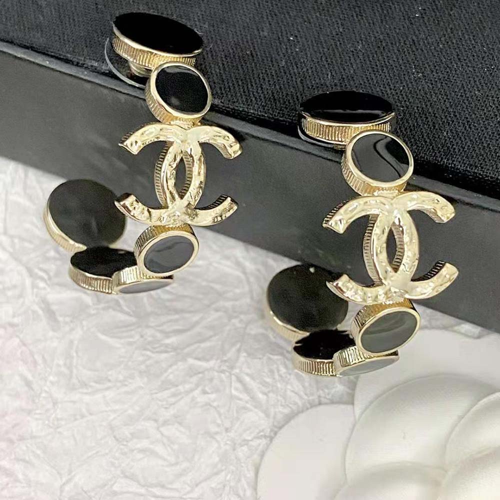 Chanel Women Hoop Earrings in Metal (8)