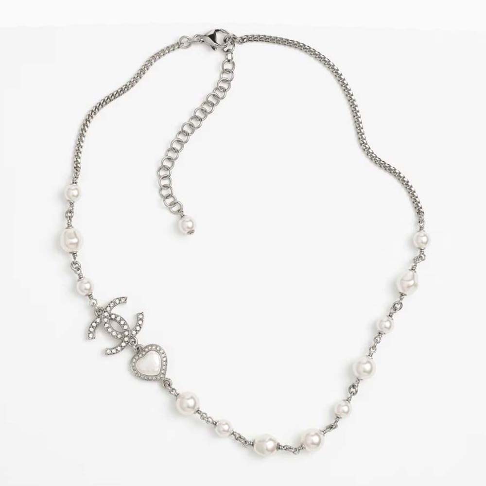 Chanel Women Necklace in Metal Glass Pearls and Strass (1)