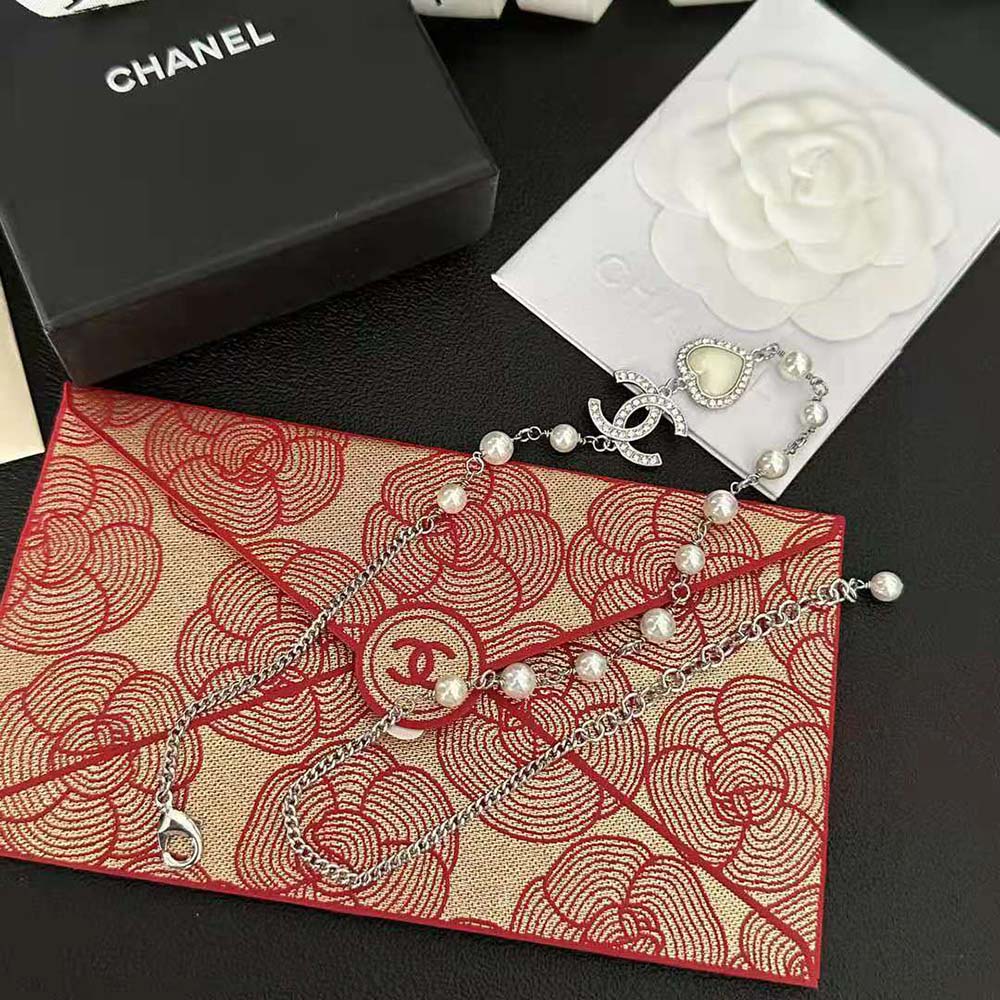 Chanel Women Necklace in Metal Glass Pearls and Strass (4)