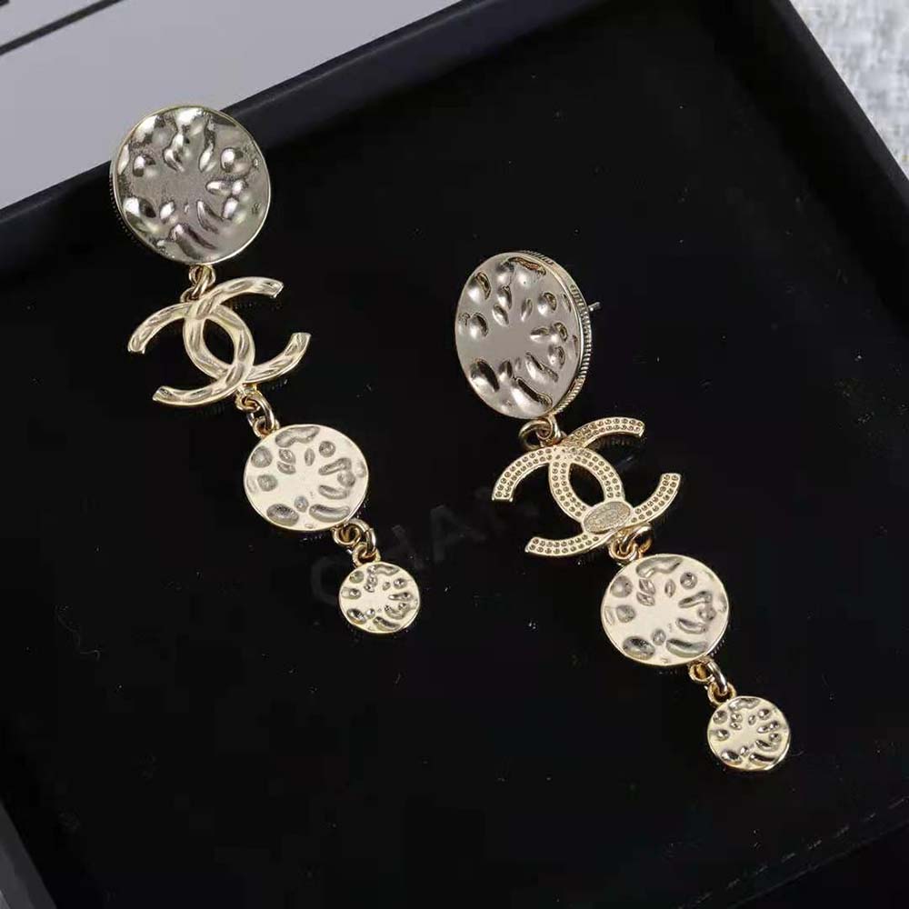 Chanel Women Pendant in Metal-Gold (4)