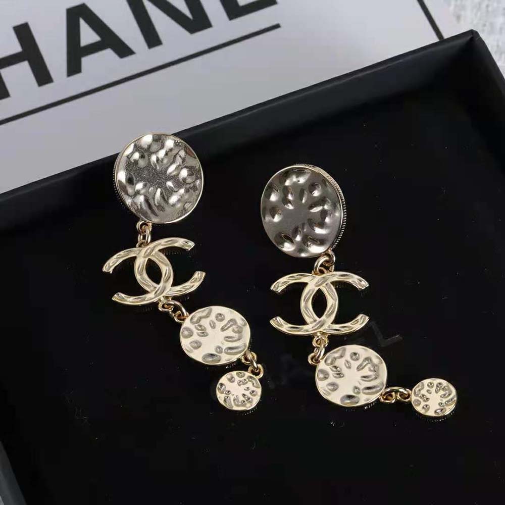 Chanel Women Pendant in Metal-Gold (6)