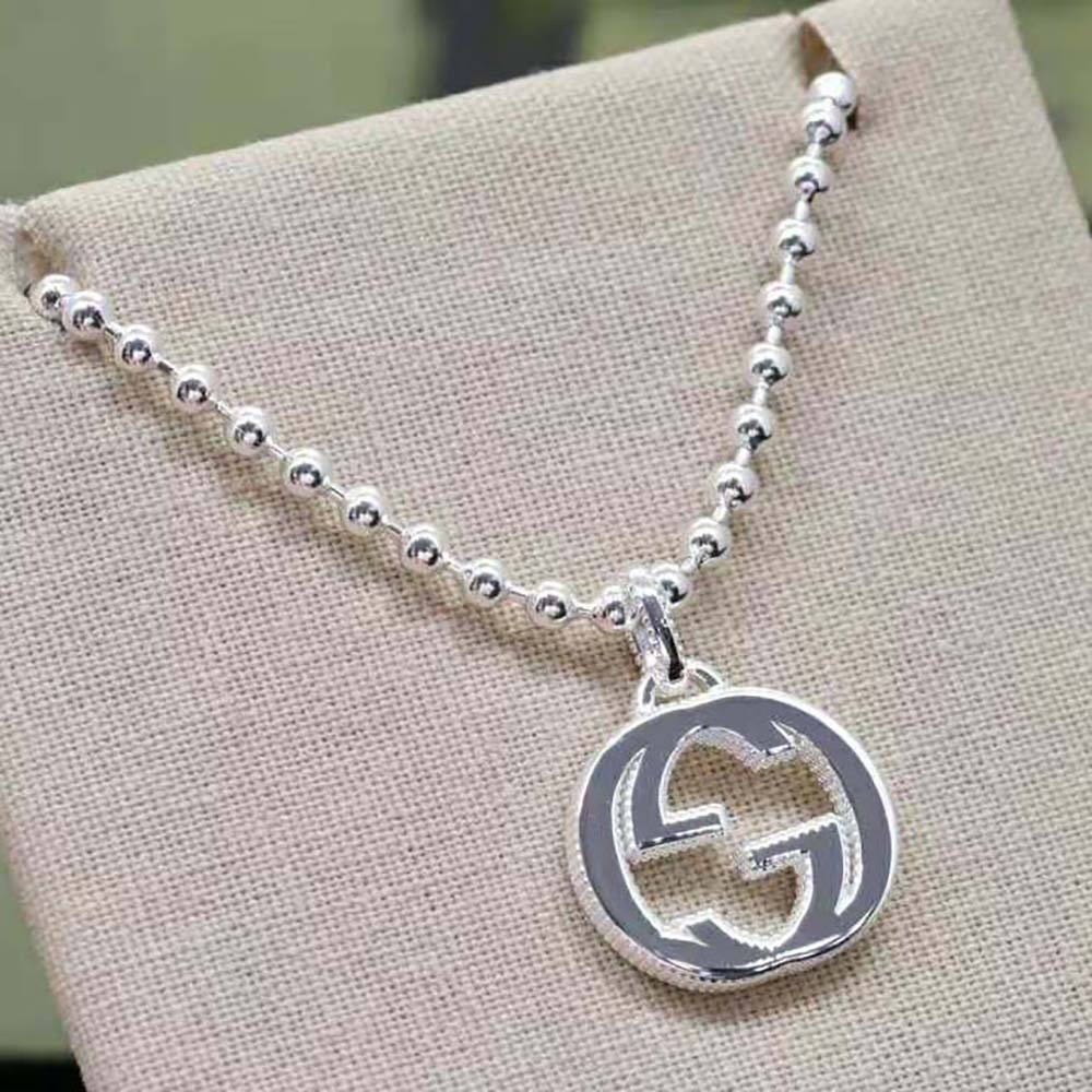 Gucci Unisex Interlocking G Necklace in Silver (3)