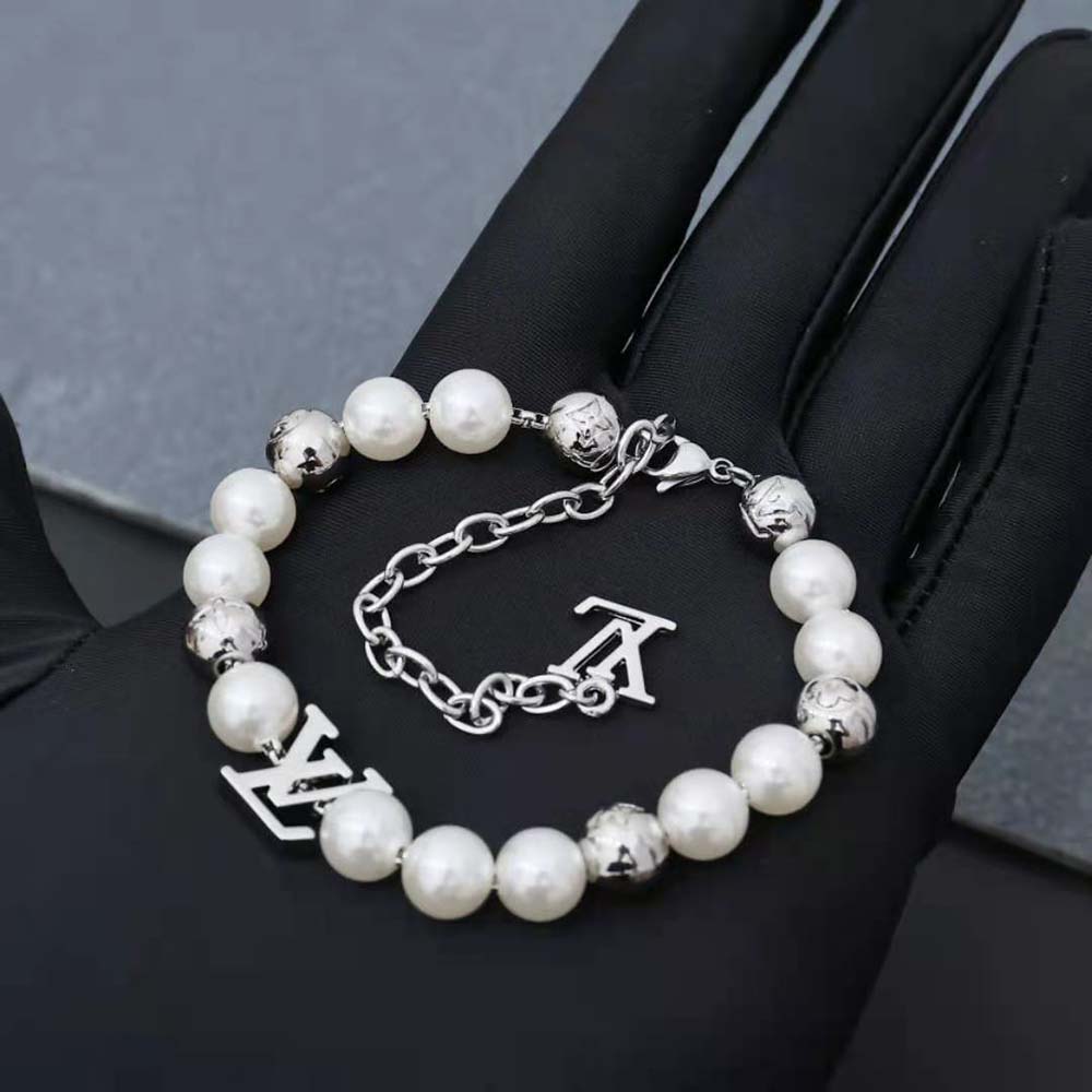 Louis Vuitton Men Monogram Pearls Bracelet (10)