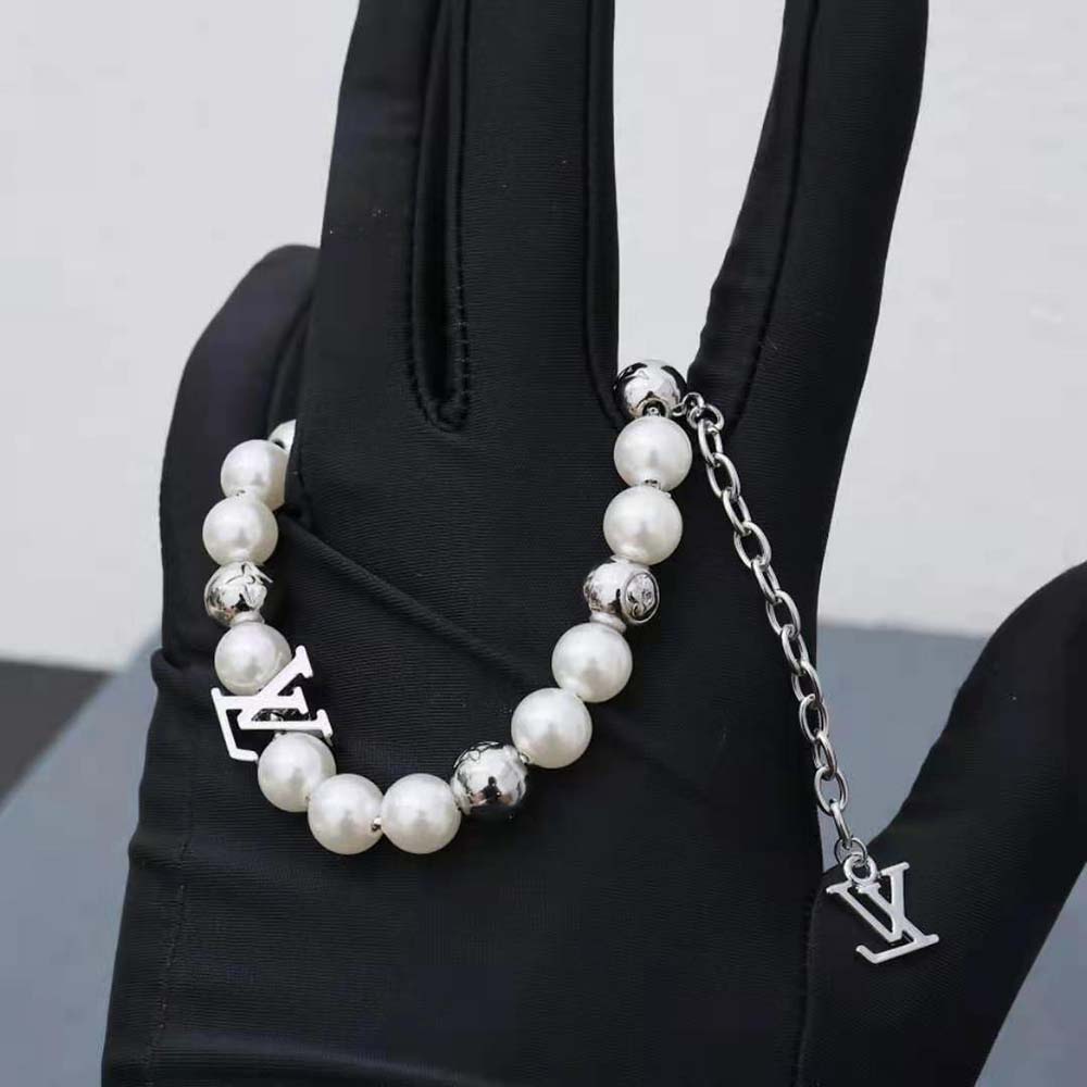 Louis Vuitton Men Monogram Pearls Bracelet (7)