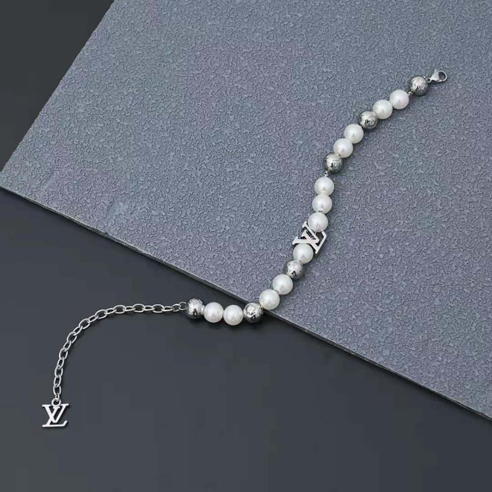 Louis Vuitton Men Monogram Pearls Bracelet (9)