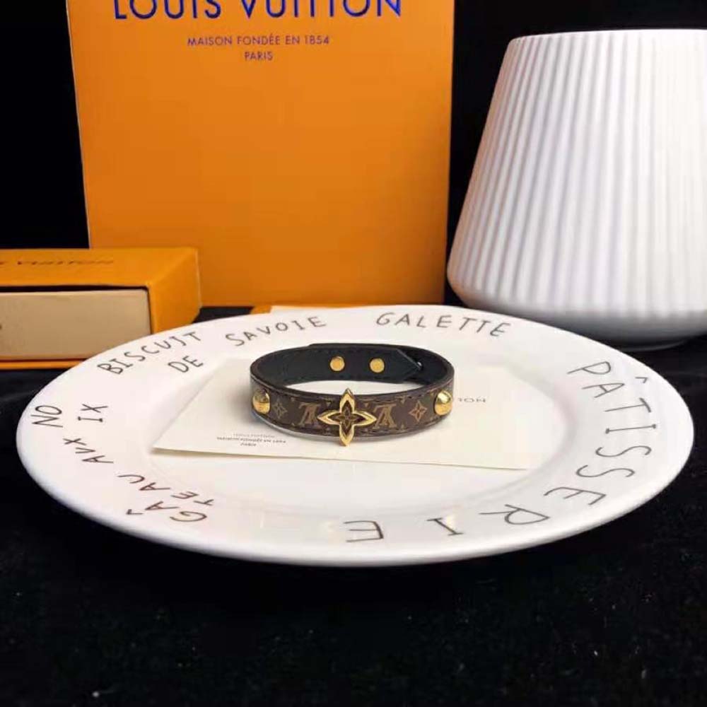 Louis Vuitton Women Blooming Bracelet (6)