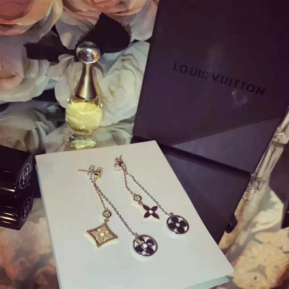 Louis Vuitton Women Blossom Long Earrings 3 Golds and Diamonds (3)