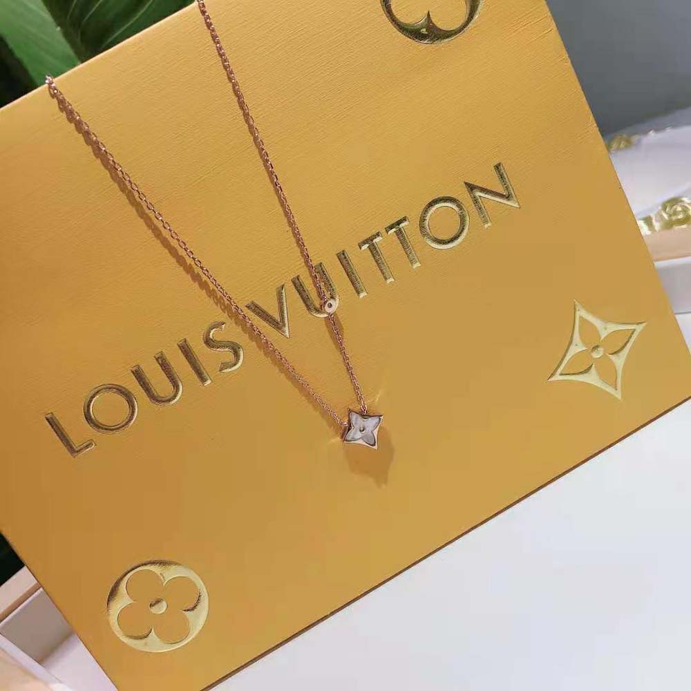 Louis Vuitton Women Color Blossom Star Pendant in Pink Gold (4)