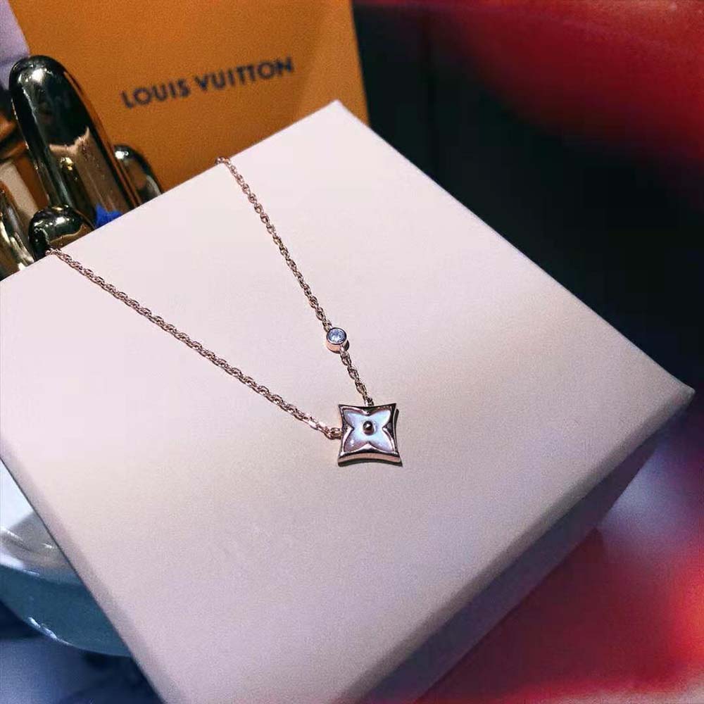 Louis Vuitton Women Color Blossom Star Pendant in Pink Gold (6)