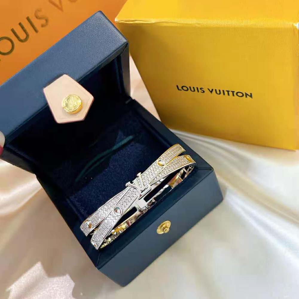 Louis Vuitton Women Empreinte Bangle White Gold (4)