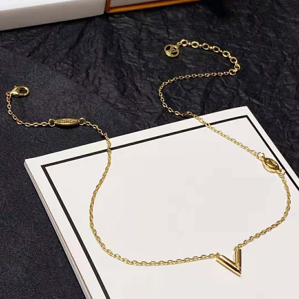 Louis Vuitton Women Essential V Necklace (5)