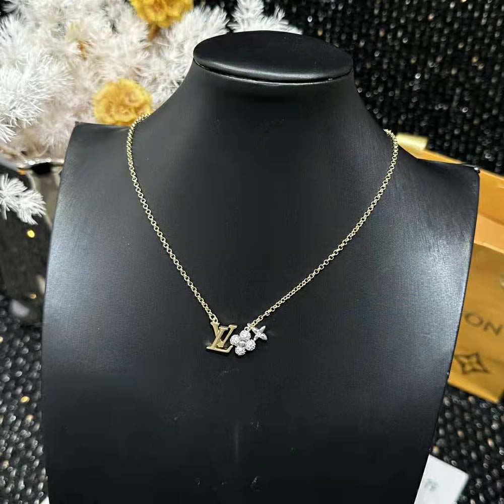 Louis Vuitton Women LV Gram Necklace (7)