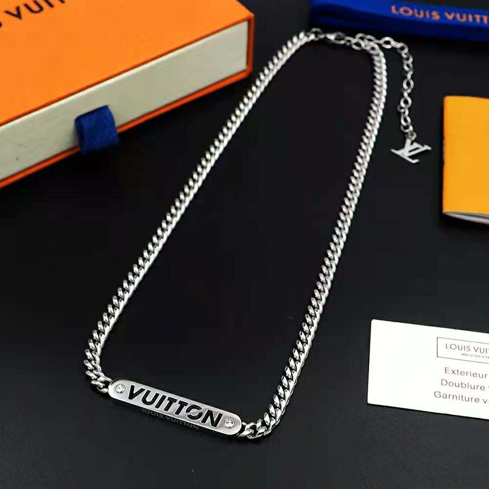 Louis Vuitton Women LV ID Necklace (3)