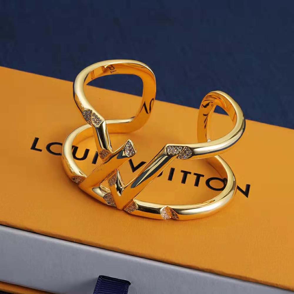 Louis Vuitton Women LV Volt One Cuff Yellow Gold And Diamonds (5)