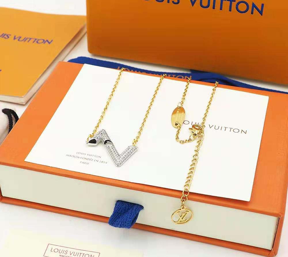 Louis Vuitton Women LV Volt Upside Down Pendant (6)