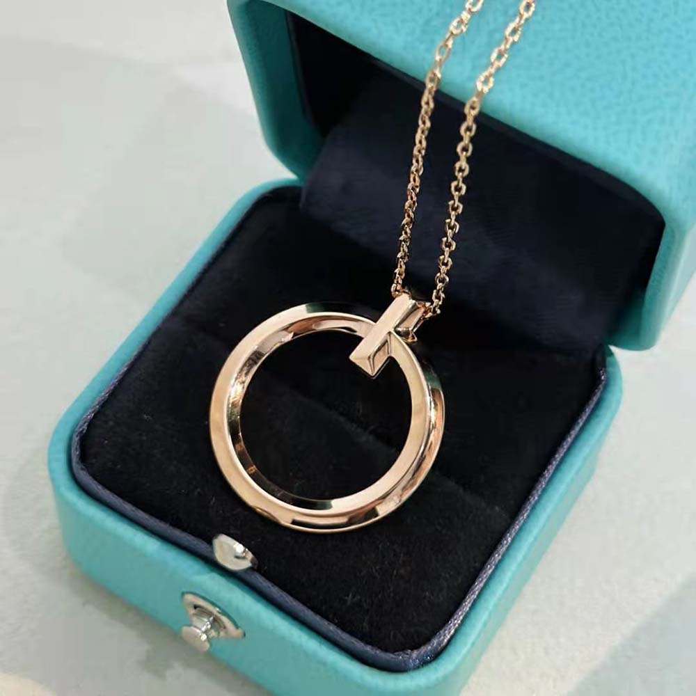 Tiffany T T1 Circle Pendant in Rose Gold (8)