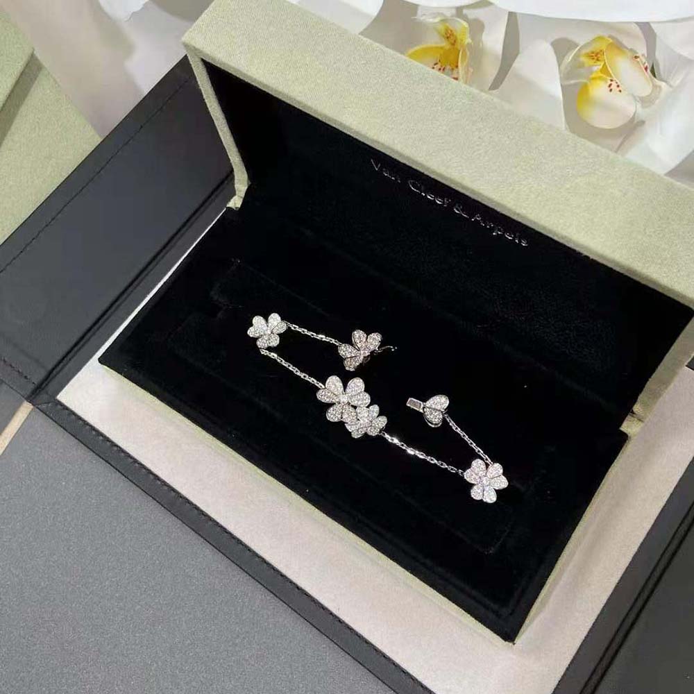 Van Cleef & Arpels Lady Frivole Bracelet 5 Flowers in 18K White Gold (3)