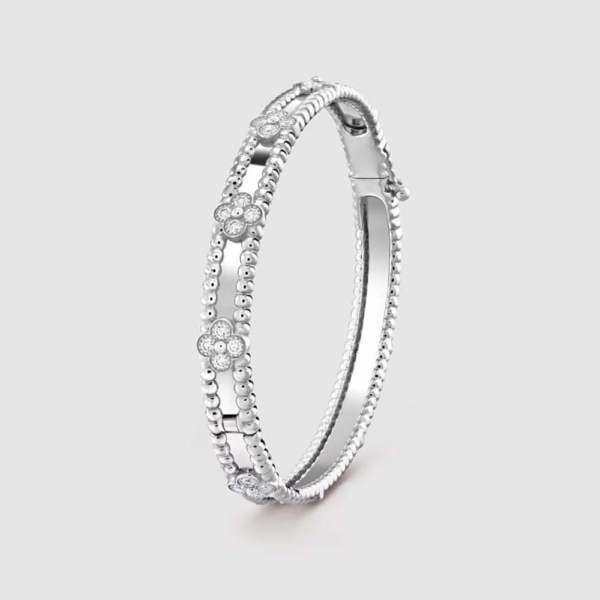 Van Cleef & Arpels Lady Perlée Sweet Clovers Bracelet Extra Small Model (1)