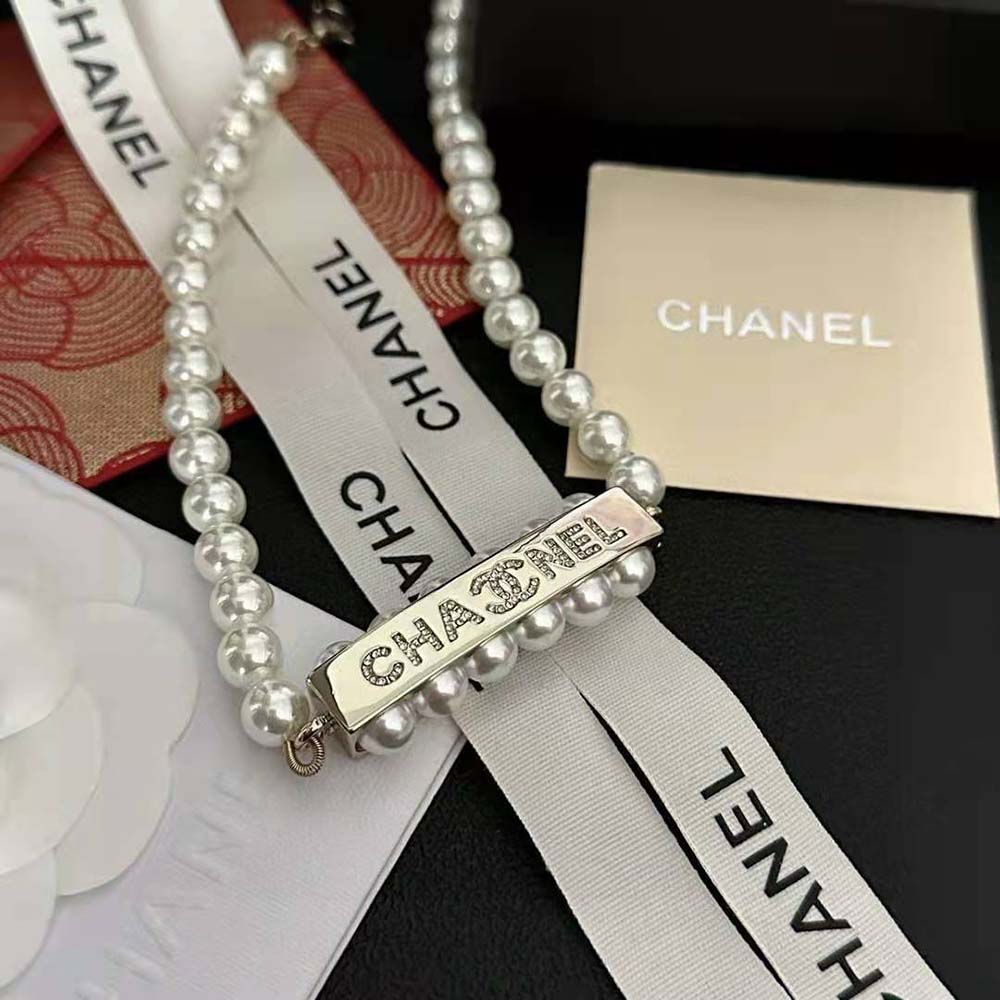 Chanel Women Choker in Metal Glass Pearls & Imitation Pearls-NS018 (2)