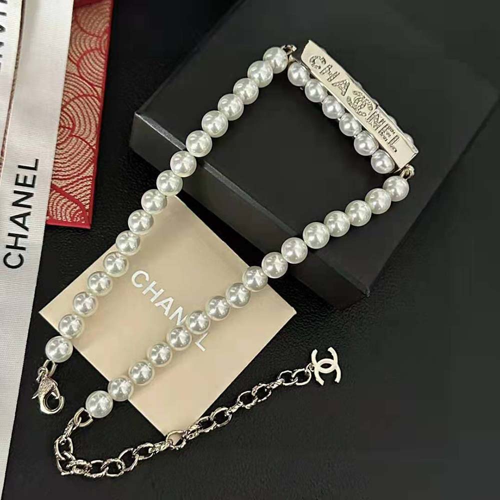 Chanel Women Choker in Metal Glass Pearls & Imitation Pearls-NS018 (4)