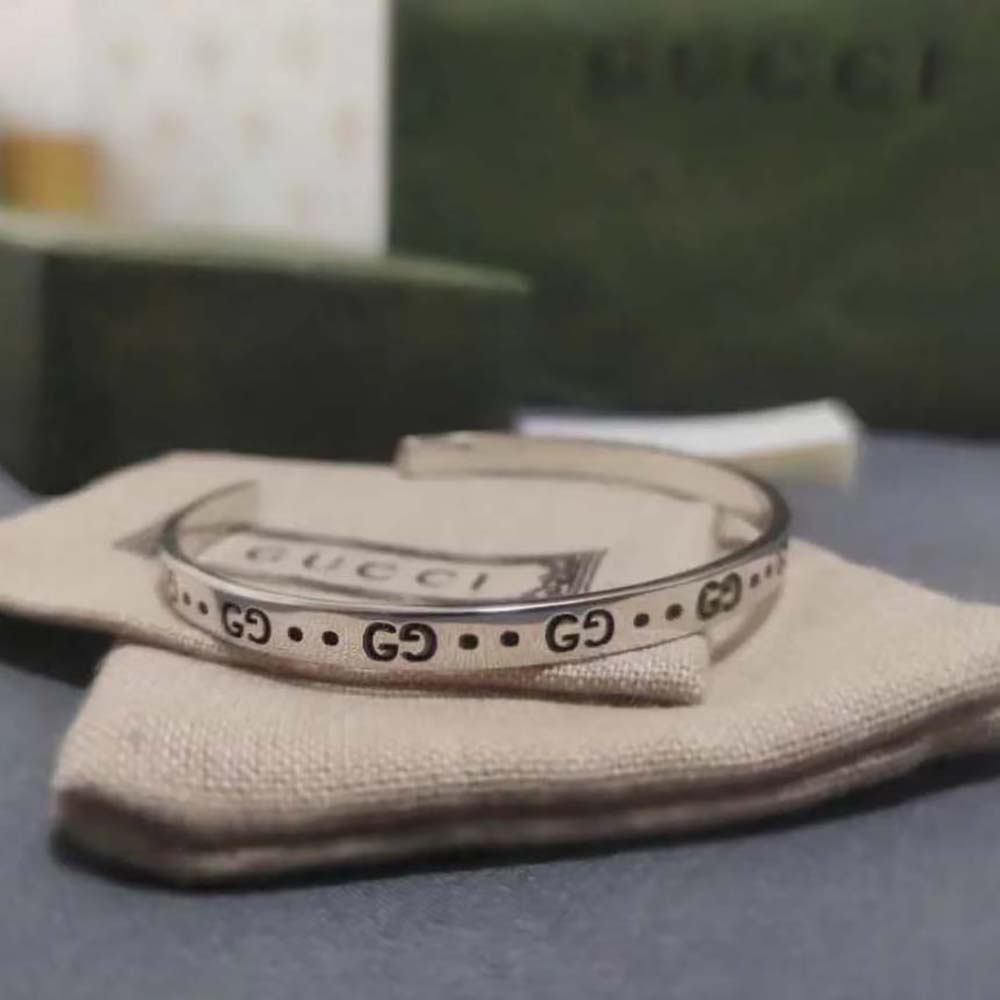 Gucci Unisex Icon 18k Bracelet 434524 J8502 9000 (5)