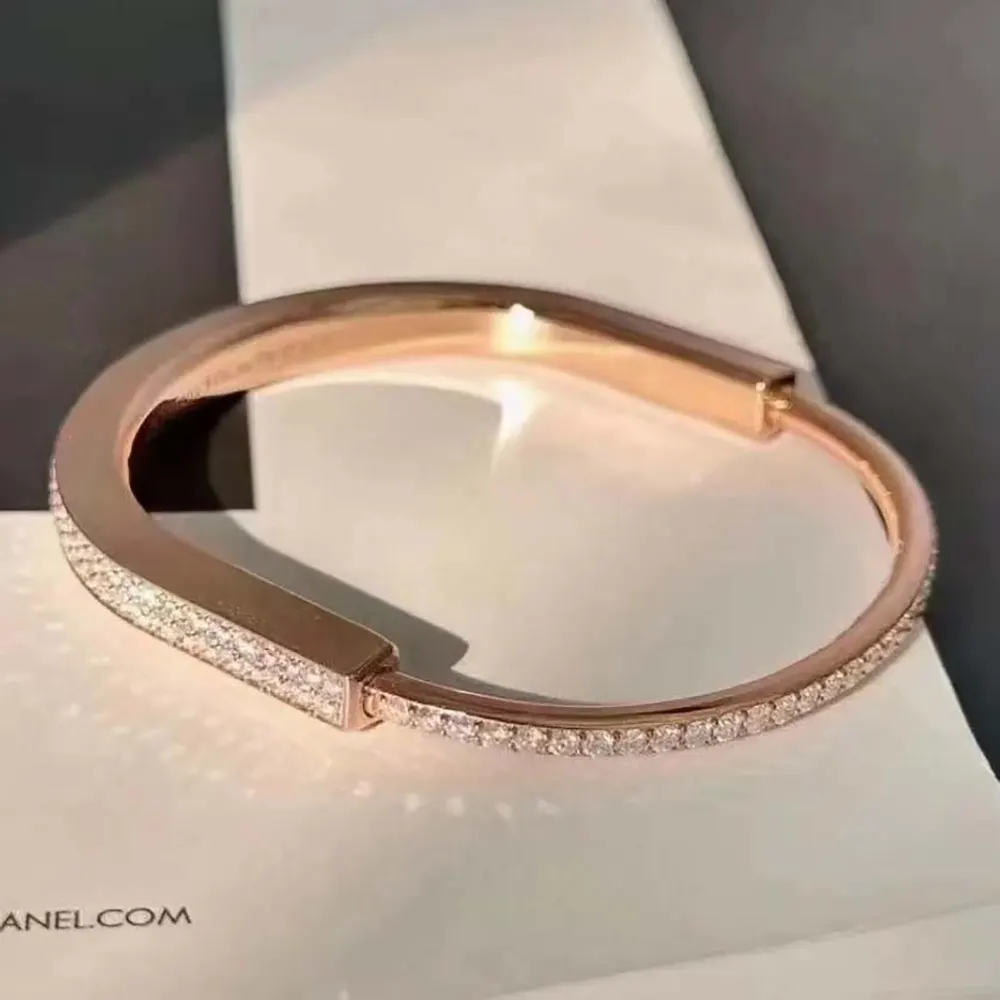 Tiffany Lock Bangle in Rose Gold with Full Pavé Diamonds (4)