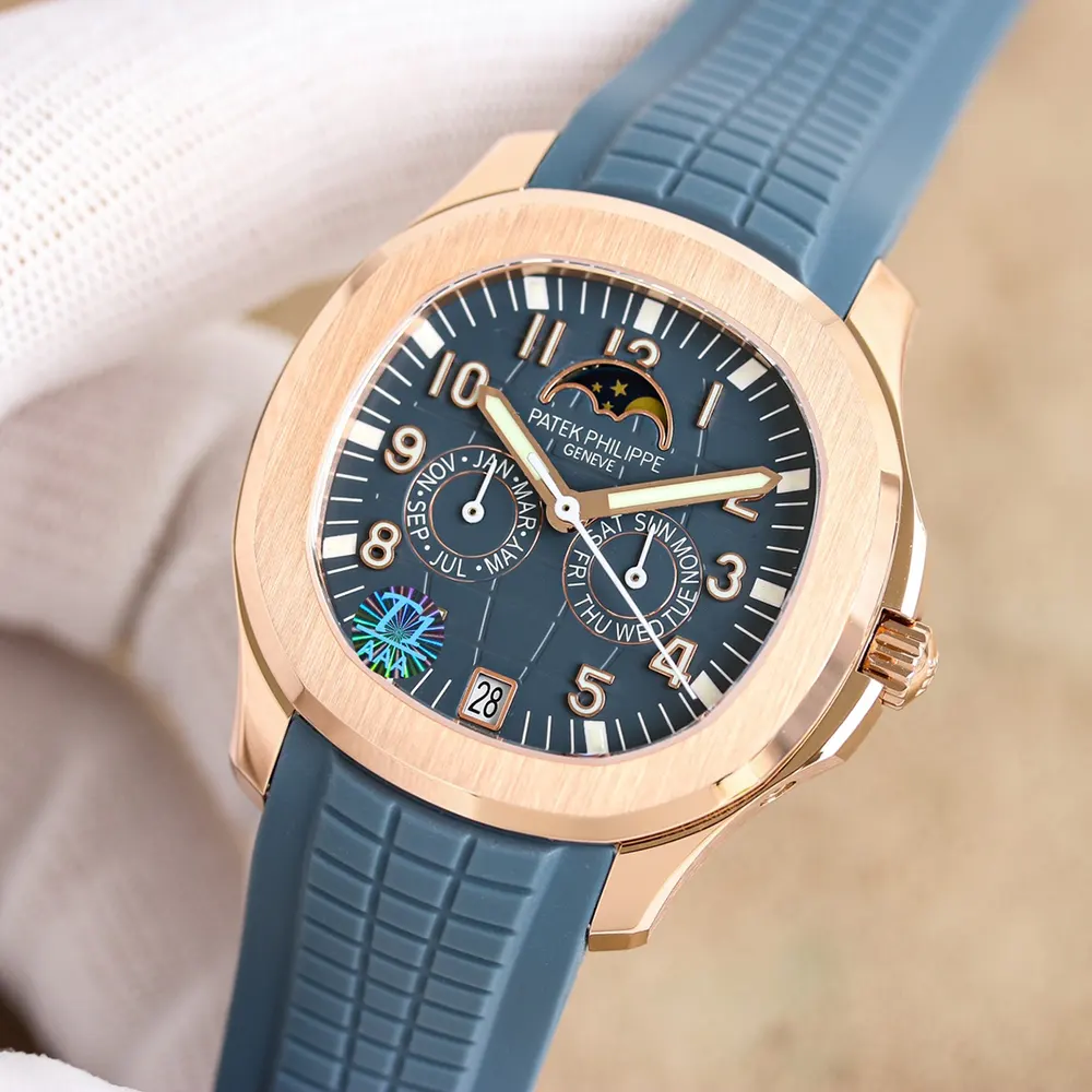 Patek Philippe Men Aquanaut Self-winding 40mm in Blue-gray (3)