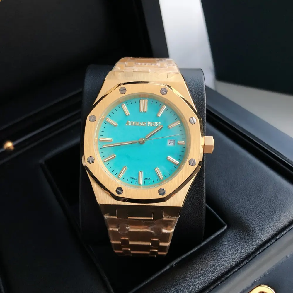 Audemars Piguet Men Royal Oak Selfwinding 37 mm in Turquoise Dial (4)