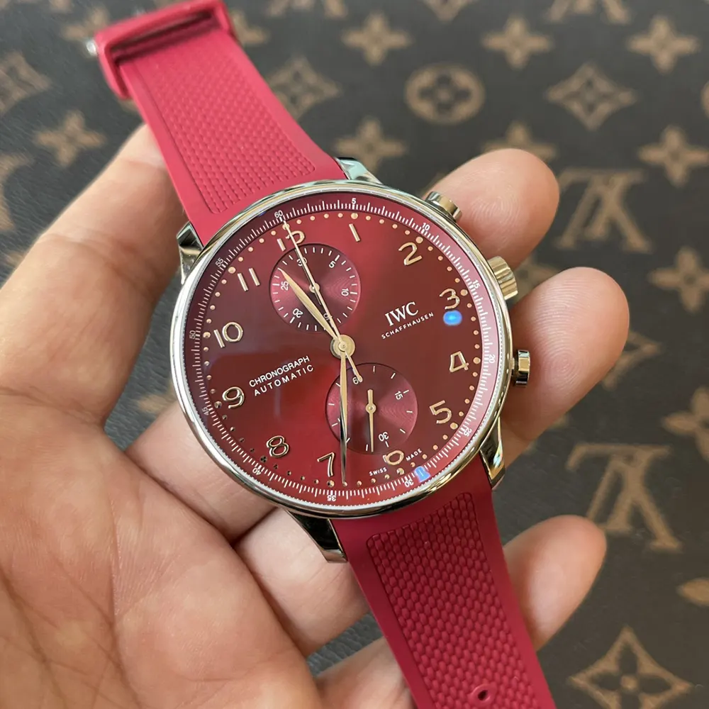 IWC Men Schaffhausen Portugieser Chronograph Year of the Dragon in Red Dial (3)