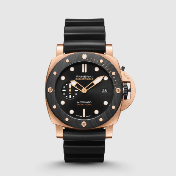 Panerai Men Submersible QuarantaQuattro Goldtech™ OroCarbo 44 mm in Black Dial (1)