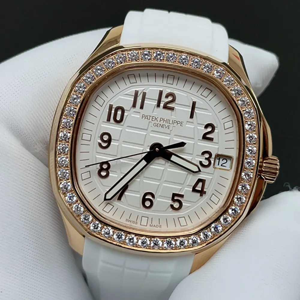 Patek Philippe Women Aquanaut Luce 38.8 mm in White and Rose Gold (4)